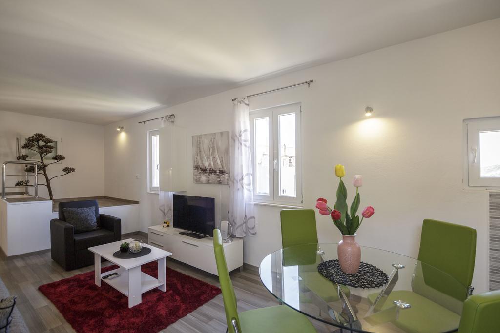Jurica Apartment *